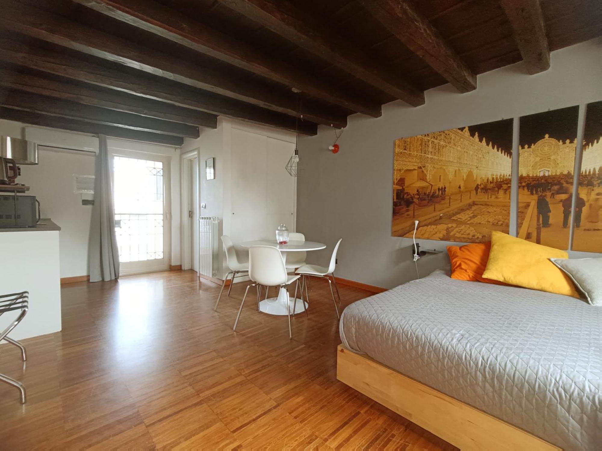 Just Here Apartments - La Mansarda Bari Kültér fotó